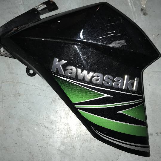 Tapa, carenado lateral derecho Kawasaki Z800
