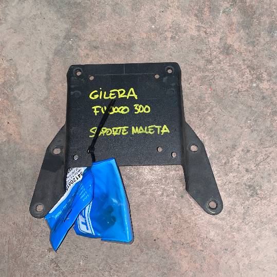 Fijacion baul Gilera Fuoco 500 2007-2019 Shad G0FC58ST