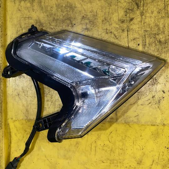 Intermitente izquierdo Kymco Superdink 2018<