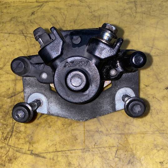 Pinza freno trasero Suzuki Burgman 125i. (2007-2013)