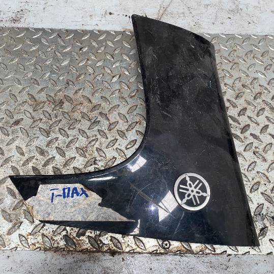 Tapa intermedia lateral izquierda Yamaha Tmax 500 08/12