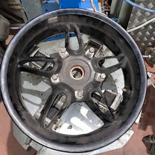 Llanta trasera original Piaggio Beverly 350 (2010-2015)