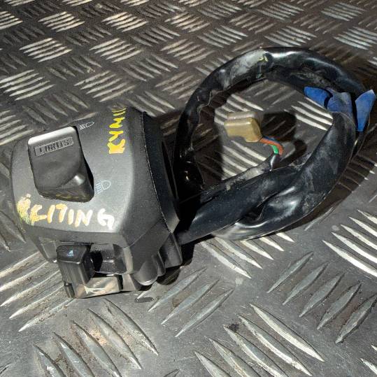 Mando intermitentes Kymco Xciting 500i. 
