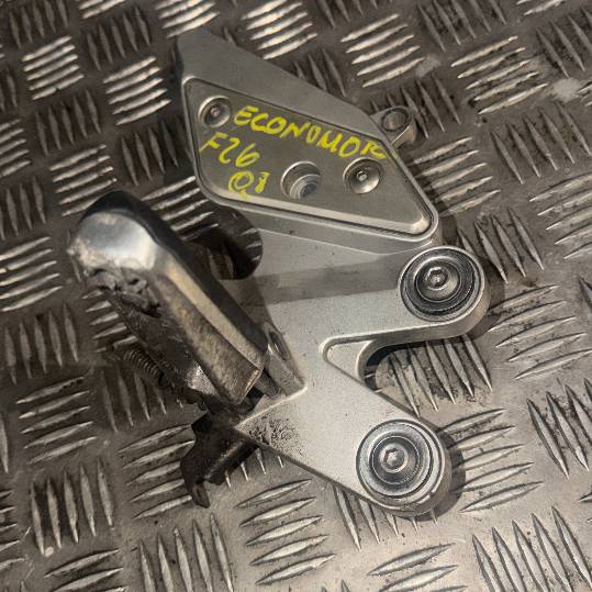 Estribera Yamaha Fazer FZ6 (04-08)