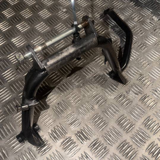 Caballete central Piaggio X8 125.