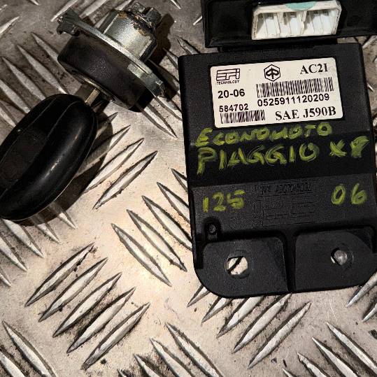 Centralita, CDI Piaggio X8 125 SAE J590B (2006)