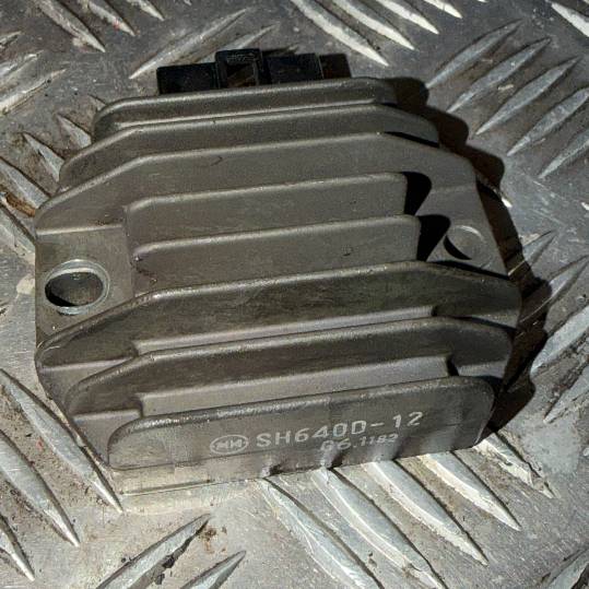 Regulador Piaggio X8 125  (2006)