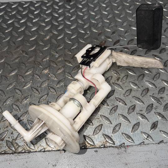 Bomba de gasolina Suzuki Burgman 125 2007-2012