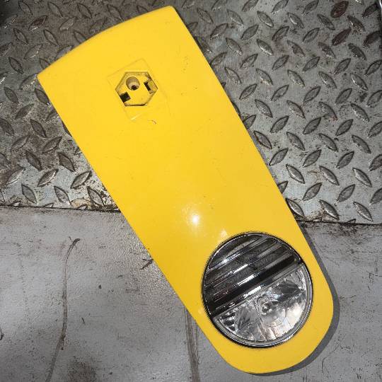 Tapa frontal, corbata Vespa GTS (2005-2009)