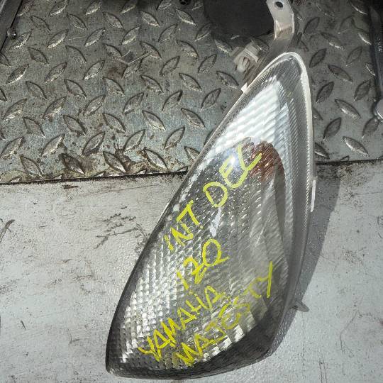 Intermitente delantero izquierdo Yamaha Majesty 125 (05-09)