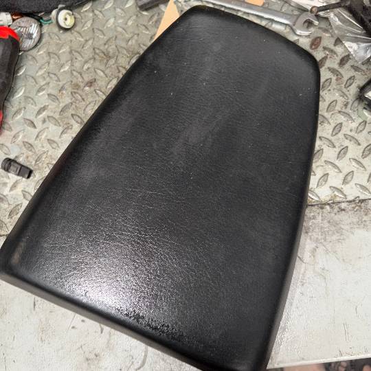 Asiento trasero Yamaha FZR 600 (94-96)