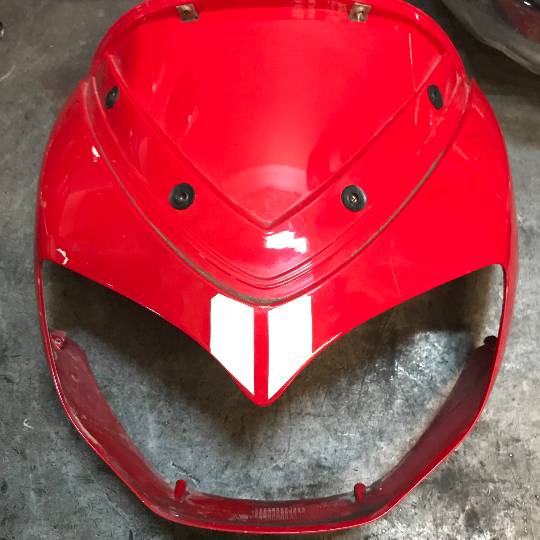 Tapa frotal faro Gilera DNA