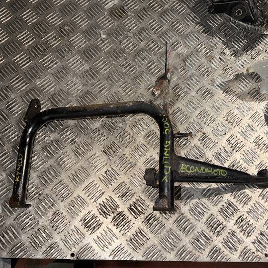 Caballete Kymco Xciting 500. 