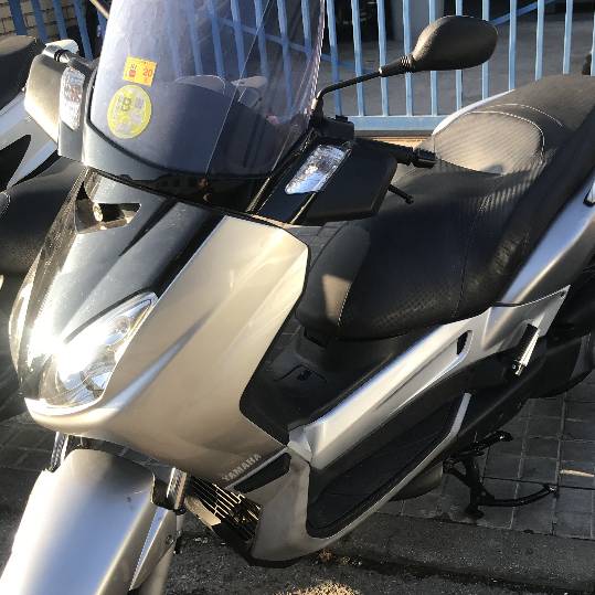 Yamaha Xmax 250