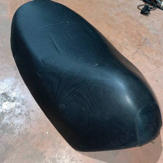 Asiento Suzuki Katana 49